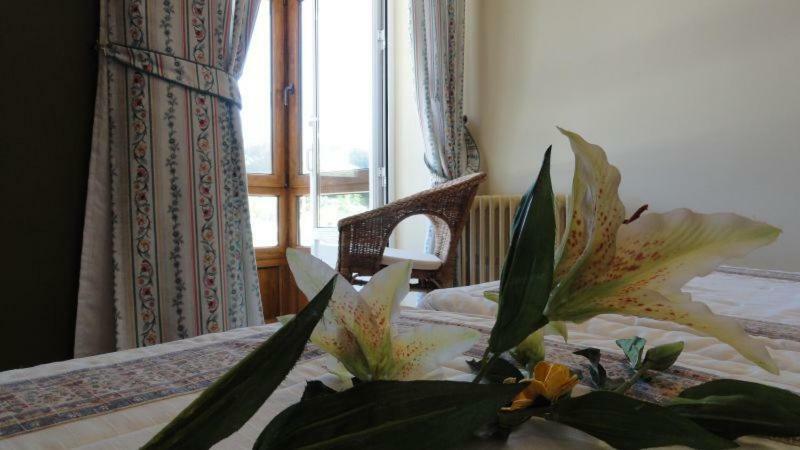 Hotel Montero Mondoñedo Exteriör bild